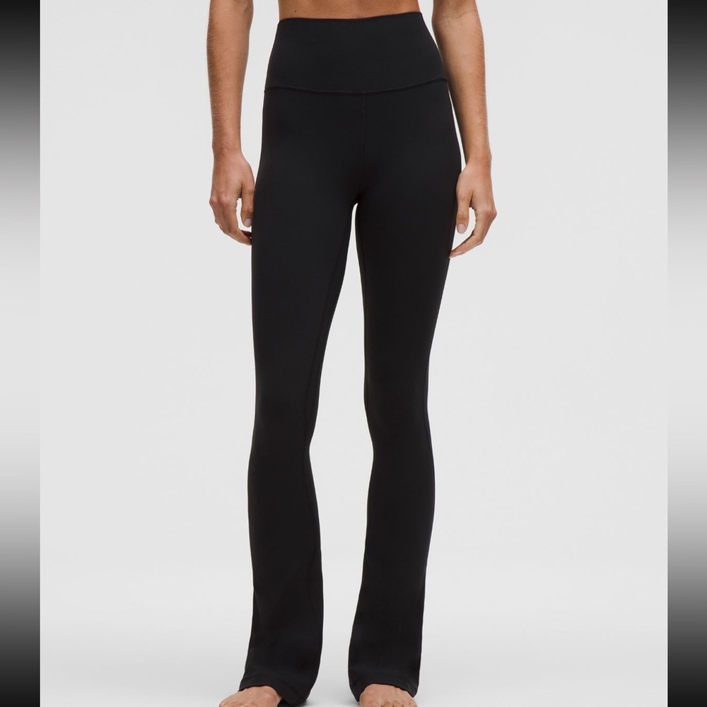 Lululemon Align Mini Flare leggings SHORT size 6